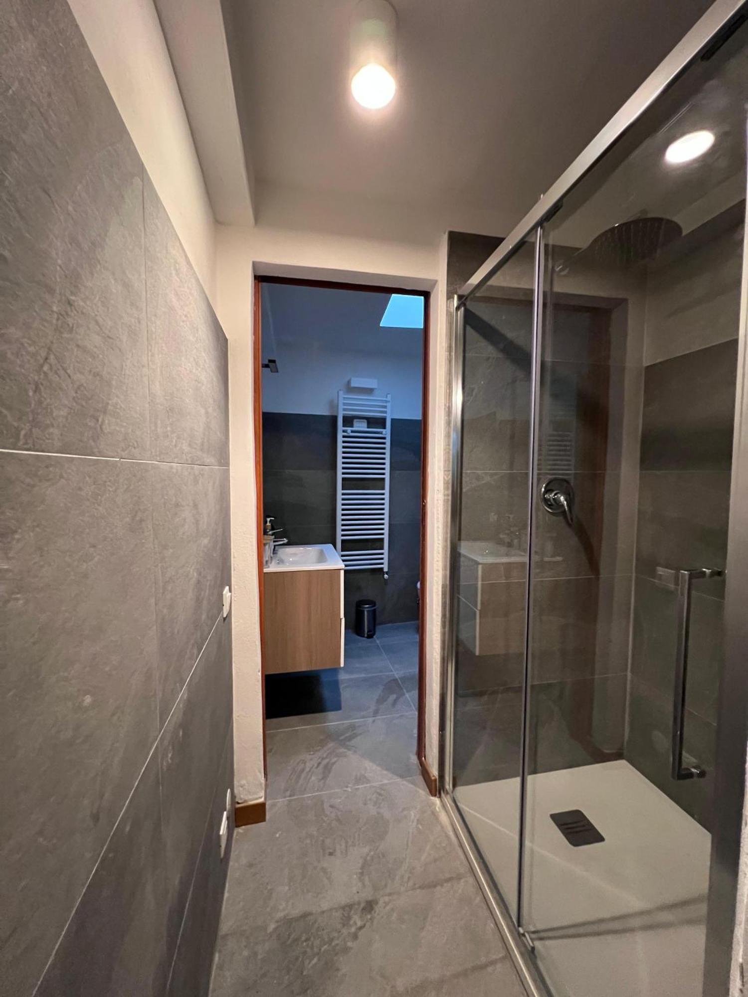 Como, Jacuzzi And Private Pool Holiday home *